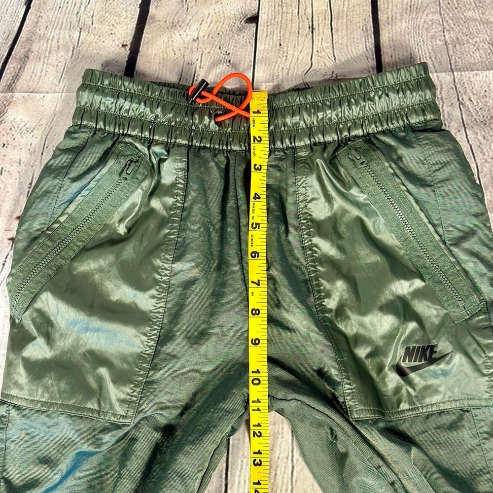 Women’s Nike Sportswear Woven Cargo Pants, Juniper, Size XS - Picture 9 of 16